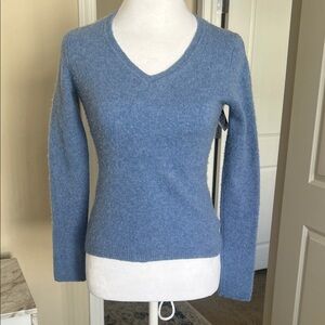 Adrienne Vittadini Cashmere Blue V-Neck Women's Sweater